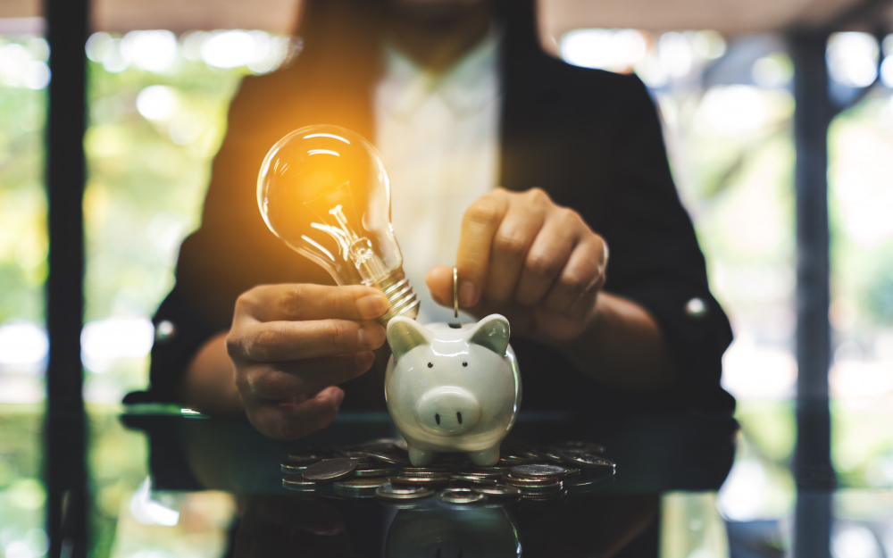 Como economizar na conta de luz no calor: Dicas prticas para reduzir o consumo de energia