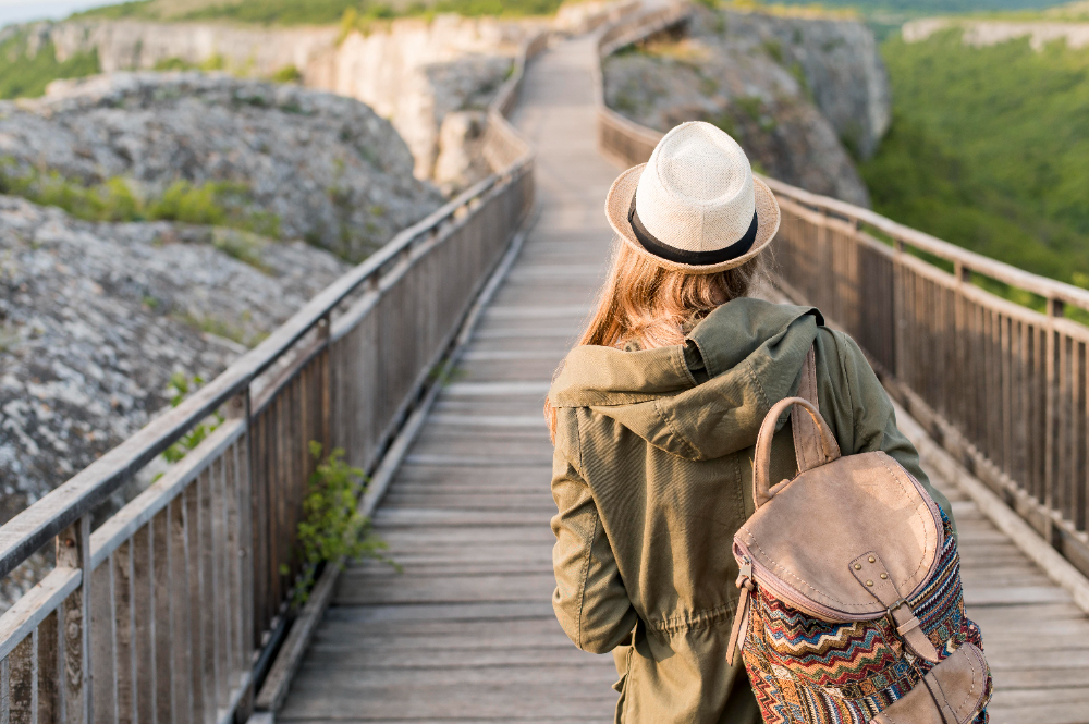 Guia Completo de Dicas de Segurana para Mulheres que Viajam Sozinhas